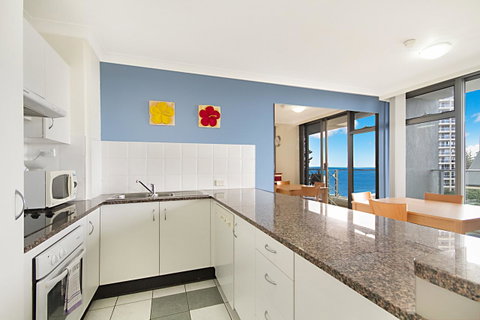 Hibiscus On The Beach - Tourism Caloundra 5