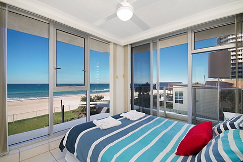 Hibiscus On The Beach - Tourism Caloundra 28