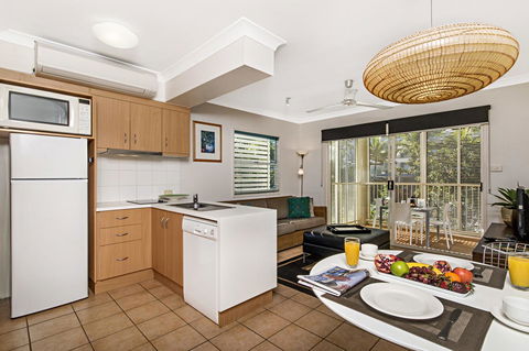 Port Douglas Apartments - Adults Only Oasis - Tourism Caloundra 15
