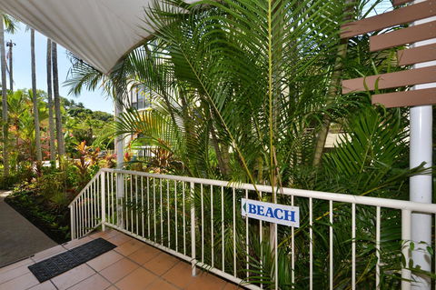 Port Douglas Apartments - Adults Only Oasis - Tourism Caloundra 26