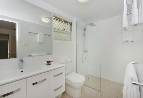 Port Douglas Apartments - Adults Only Oasis - Tourism Caloundra 32