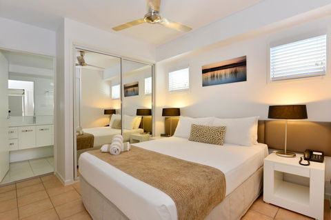 Port Douglas Apartments - Adults Only Oasis - Tourism Caloundra 29