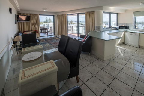 Centrepoint Apartments Caloundra - Tourism Caloundra 38