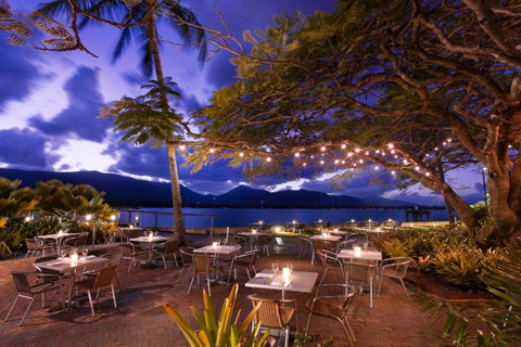 Hilton Cairns - Tourism Caloundra 24