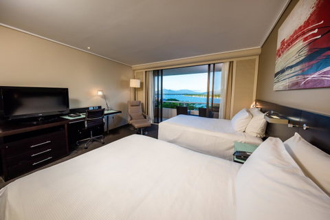 Hilton Cairns - Tourism Caloundra 6