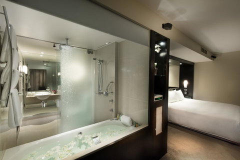 Hilton Cairns - Tourism Caloundra 19