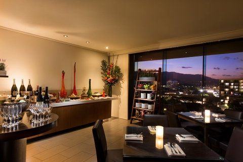 Hilton Cairns - Tourism Caloundra 35