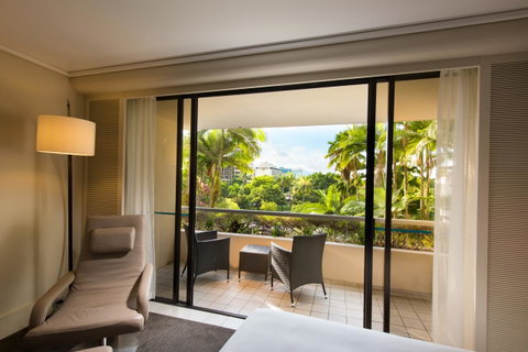 Hilton Cairns - Tourism Caloundra 10