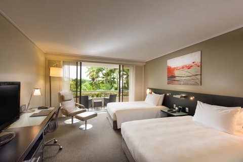 Hilton Cairns - Tourism Caloundra 8