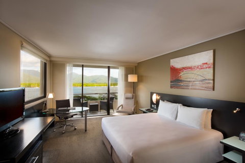 Hilton Cairns - Tourism Caloundra 7