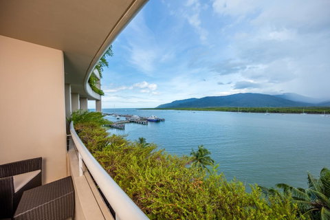 Hilton Cairns - Tourism Caloundra 5