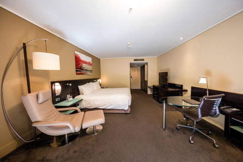 Hilton Cairns - Tourism Caloundra 31