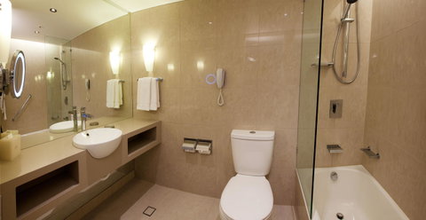 Hilton Cairns - Tourism Caloundra 28