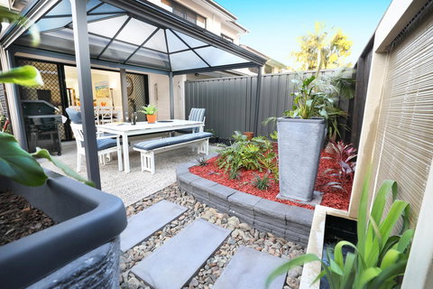 Lotus Retreat - Tourism Caloundra 12