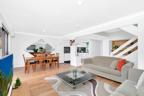 Fountain View Estate - We Accommodate - Tourism Caloundra 8