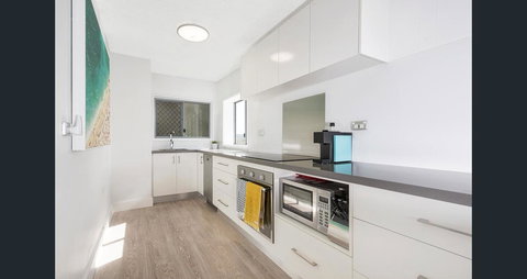 Maroochy Sands Holiday Apartments - Tourism Caloundra 2