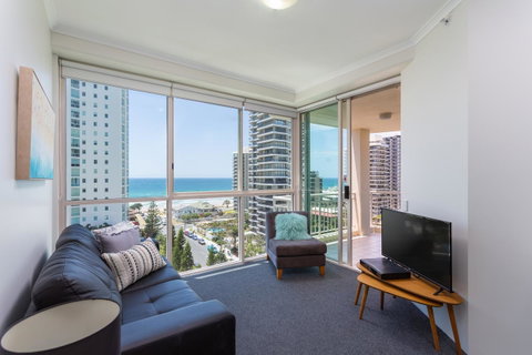 Maldives Resort Main Beach, Gold Coast - Tourism Caloundra 23