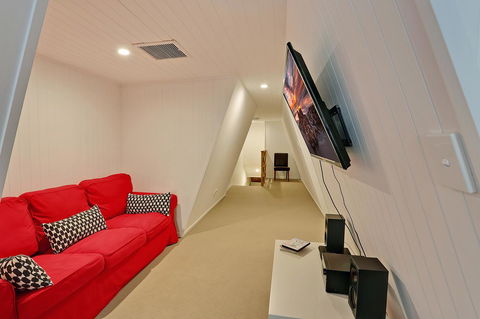 The Pod - Tourism Caloundra 15