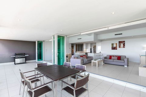 Akama Resort - Tourism Caloundra 9