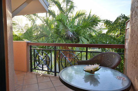 Martinique On Macrossan - Tourism Caloundra 8