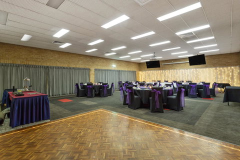 Coopers Colonial Motel - Tourism Caloundra 7