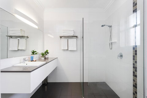 Coopers Colonial Motel - Tourism Caloundra 19