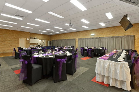 Coopers Colonial Motel - Tourism Caloundra 14