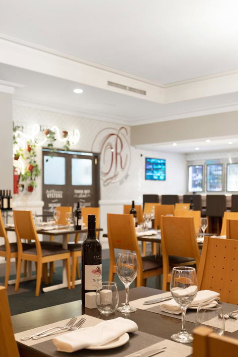 Coopers Colonial Motel - Tourism Caloundra 8