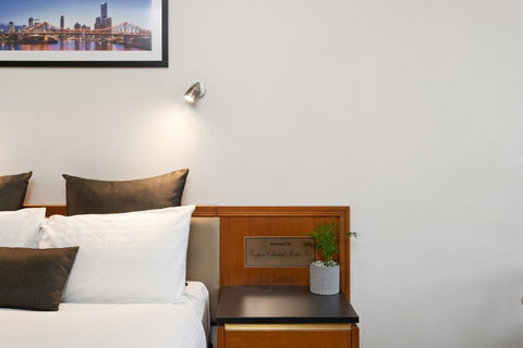 Coopers Colonial Motel - Tourism Caloundra 4