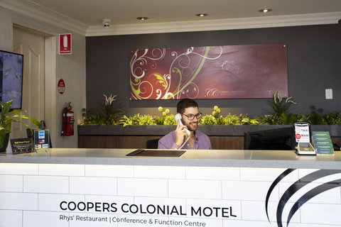 Coopers Colonial Motel - Tourism Caloundra 13