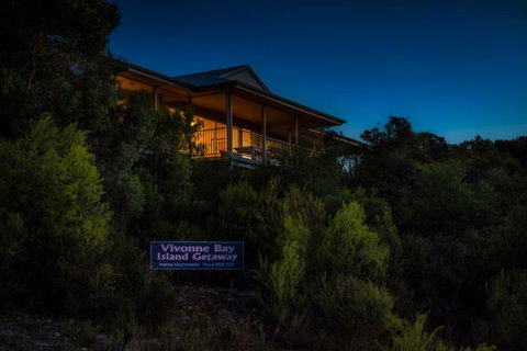Vivonne Bay Island Getaway - Tourism Caloundra 0