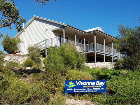 Vivonne Bay Island Getaway - Tourism Caloundra 1