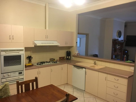 Jasons Place - Tourism Caloundra 8