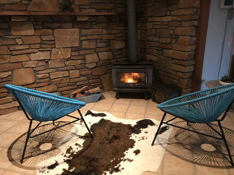 Beeâ€™s Place - 3 Bedroom Home On 10 Acres Of Land With Distant Ocean Views - Tourism Caloundra 21