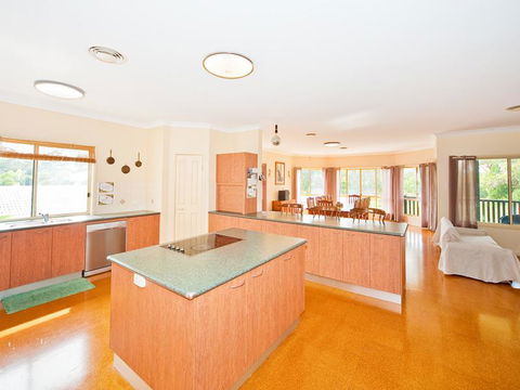 Waterfront At White Patch - Tourism Caloundra 14