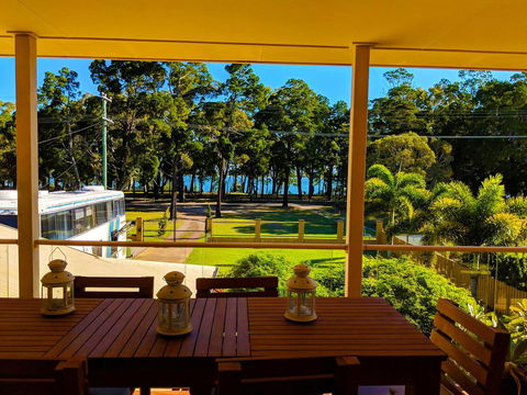 Waterfront At White Patch - Tourism Caloundra 9