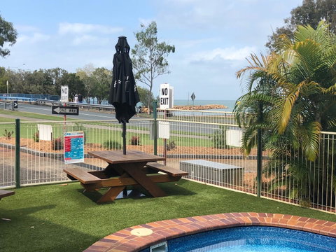 Bribie Waterways Motel - Tourism Caloundra 4