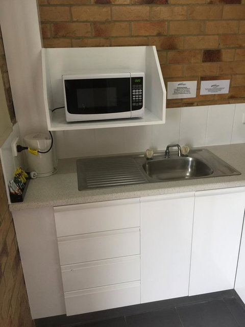 Bribie Waterways Motel - Tourism Caloundra 30