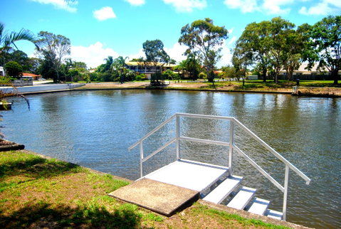 Bribie Waterways Motel - Tourism Caloundra 39