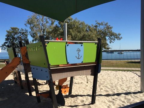 Bribie Waterways Motel - Tourism Caloundra 23