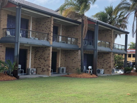Bribie Waterways Motel - Tourism Caloundra 8