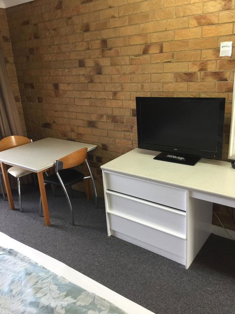 Bribie Waterways Motel - Tourism Caloundra 36