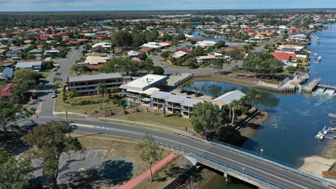 Bribie Waterways Motel - Tourism Caloundra 3