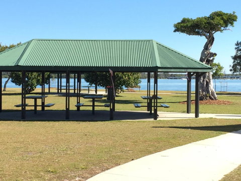 Bribie Waterways Motel - Tourism Caloundra 24