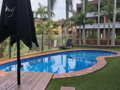 Bribie Waterways Motel - Tourism Caloundra 7