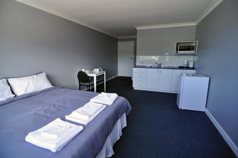 Bribie Island Square - Tourism Caloundra 0