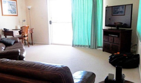 Sylvan Beach Resort - Tourism Caloundra 23