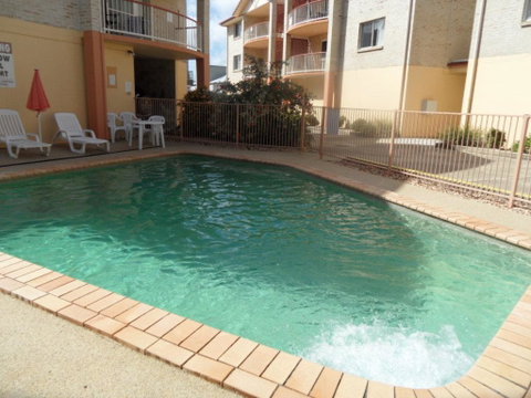 Sylvan Beach Resort - Tourism Caloundra 3