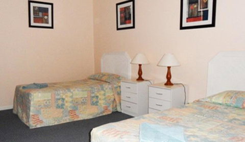 Sylvan Beach Resort - Tourism Caloundra 17