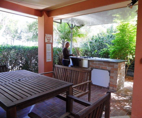 Sylvan Beach Resort - Tourism Caloundra 5